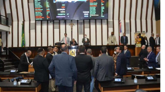 Deputados e servidores da ALBA têm até domingo para declarar bens e rendas