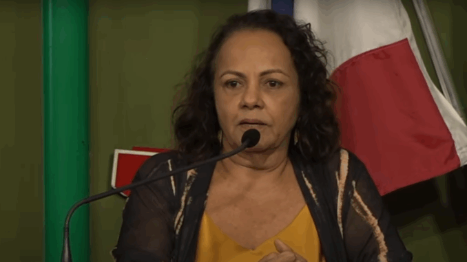 Vereadora Aladilce Souza Sessão Ordinária na Câmara Municipal de Salvador