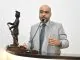 Vereador Pedro Américo discursando na tribuna da Câmara Municipal de Feira de Santana.